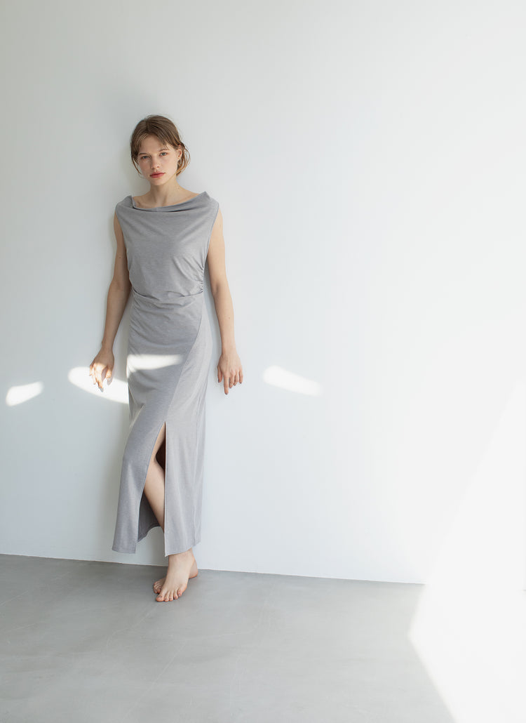 slit dress mère