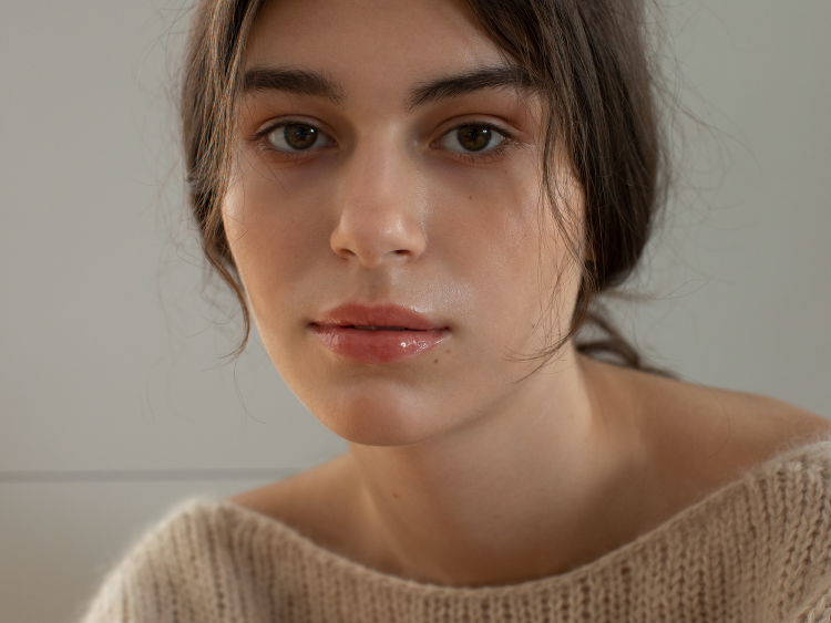 トップス rihka mohair knit / tan 新製品】ネイルの色味からインスパイアされたニットが11/16より発売